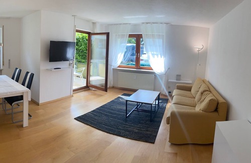 Immenstaad am Bodensee Condo | Very nice, comfortable, quiet apartment on Lake Constance 2-4 persons incl. WLAN + parking