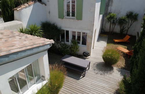 Le Bois-Plage-en-Re House | Very nice 4* listed Rhétaise house with garden and garage, quiet, right in the center,