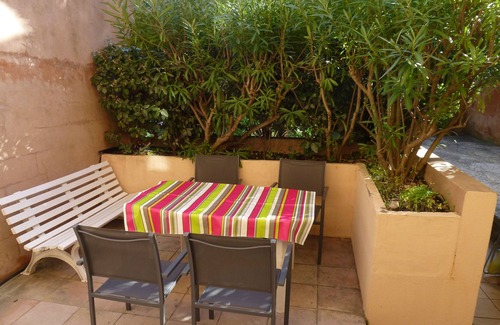 Porquerolles Apartment | Very nice apartment in a private residence