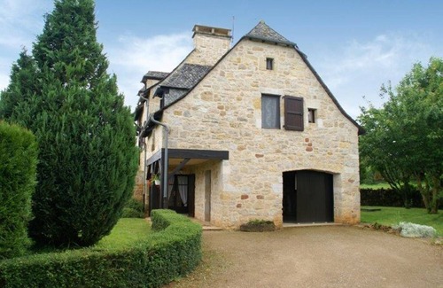 Muret-le-Chateau House | Very nice independent house with character, between Conques and Rodez.