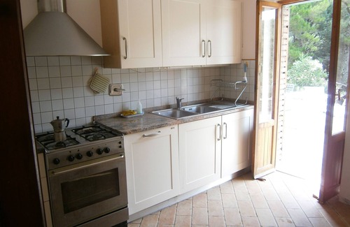 Paciano Villa | Very private 4 bed villa with pool walk to village & restaurants, amazing views!