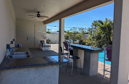 Rossers House | Very Short Walk to Beautiful Beach - Heated Pool, Seasonal in Indialantic