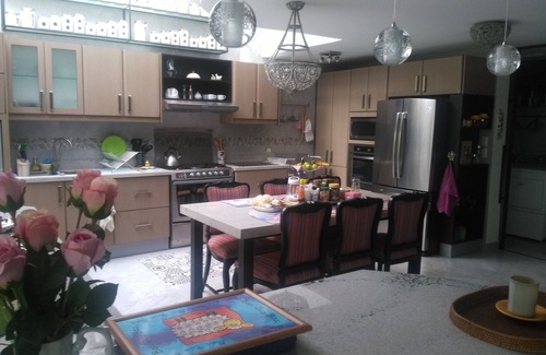 Quito Apartment | Very spacious and fully equipped. Long Term Rental. Colinas de Pichincha.