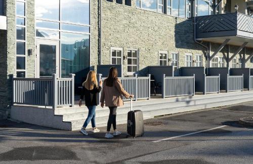 Vestnes Hotel | Vestnes Fjordhotell