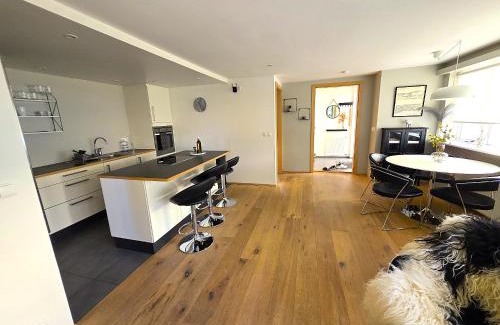 Hafnarfjordur Apartment | Vesturvangur 44