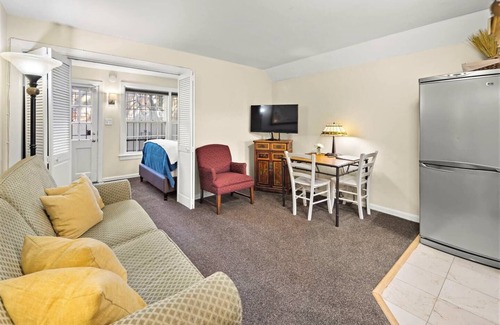 Capitol Hill Condo | Veteran-Owned 1 block to Capitol Top Location