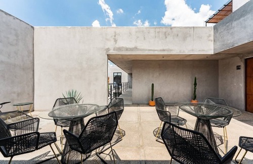 Santa Maria la Ribera Apartment | VH | Sta Ma la Ribera Apt | Sofá cama + gym | 340