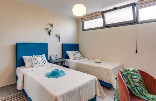 Kalo Chorio Villa | Villa Istron - Three Bedroom Villa, Sleeps 6