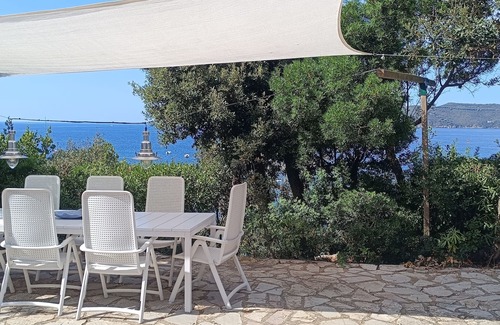 Capoliveri Apartment | VILLA PINETA - Beautiful house by the sea with direct access to the beach 9 beds