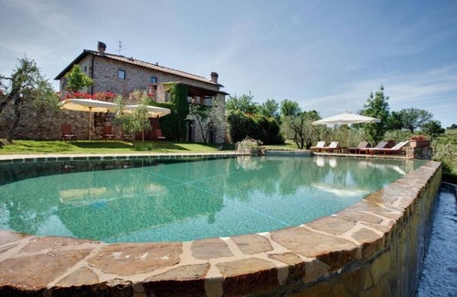 San Casciano in Val di Pesa Villa | Villa Matteo - Private Tuscan villa with pool near Florence