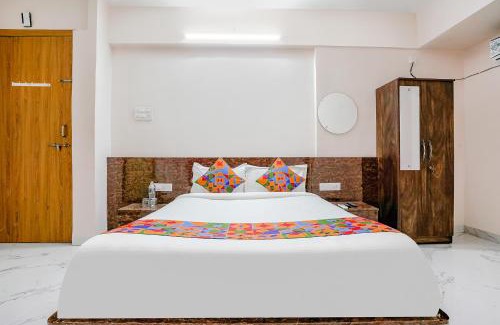 Wakad Hotel | Via Wakad Villa - Nr Amar Business Zone