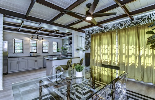 South Seminole Heights House | Vibe in the Heights-Hot Tub-Prime Location-SkeeBall