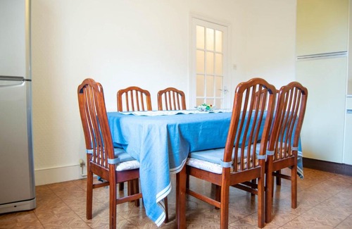 Holloway Apartment | Vibrant 3 Bedroom House in Holloway
