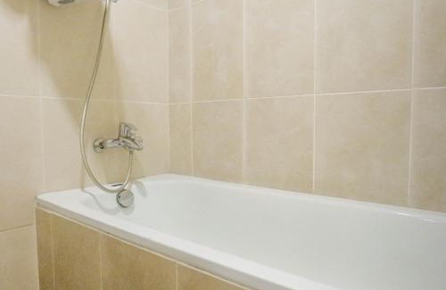 Surabaya Apartment | Vibrant and Luxurious 2BR Apartment at Trillium Residence Surabaya By Travelio