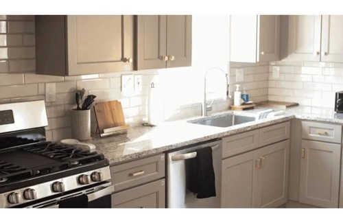 Charlotte House | Vibrant home 7 mins from Uptown