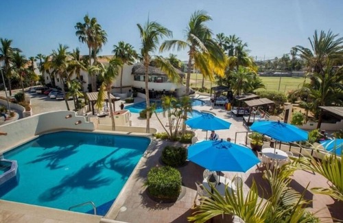 Campo de Golf Fonatur Hotel | Vibrant Studio in San José del Cabo