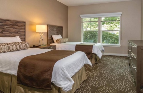 Inner Harbour House | Victoria harbor, great views, easy access and lovey Resort Living.