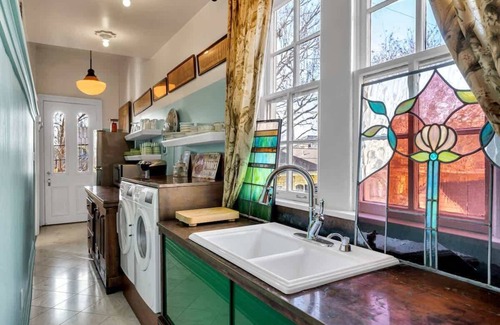Faubourg Marigny Bed & Breakfast | Victorian Meets Farmhouse | Direct Balcony Access