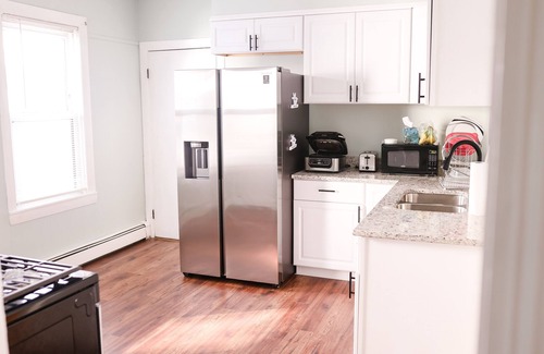 Washington Park House | Victorian Style Home 4BR 2BA 2 Living Areas 1 DR