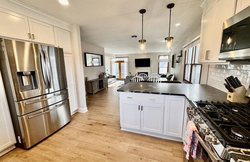 Downtown Columbus House | Victorian Village Townhome, large living space in the heart of the short north!