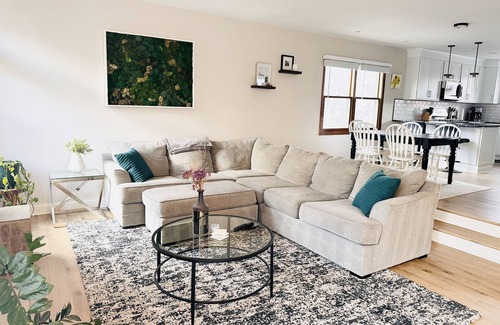 Downtown Columbus House | Victorian Village Townhome, large living space in the heart of the short north!