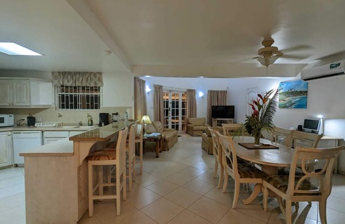 Halcyon Heights Condo | Vida Mejor West Pool, Private pool, 2 bedroom townhouse in Holetown