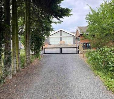 Stenstrup Villa | Vidunderligt hus 10 år. Hunde hjem. Elbil lader