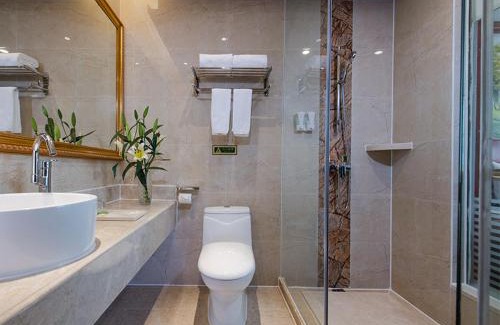 Rongcheng District Hotel | Vienna Hotel Jieyang Rongjiangxincheng Store