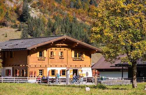 Eng Alm Cabin | Vierbettzimmer - Angerer Lager - Almdorf Eng Alm