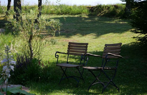 Urberg Apartment | Vierbettzimmer mit Dusche und WC