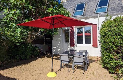 Plouhinec House | VIEUX PASSAGE, Maison avec cour privée à 150 m du PORT et de la PLAGE