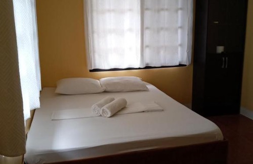 Alaminos Bed & Breakfast | Vievan's transient house