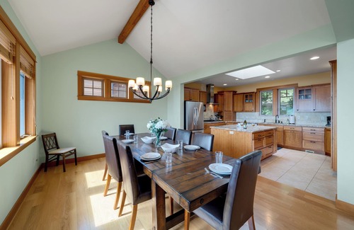 Neahkahnie Beach House | View House-Breathtaking Ocean views, 2 master suites, 3.5 baths.