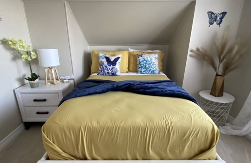 Dalhousie House | View of the beautiful Bay of Chaleur- 3 minute walk to the beach!