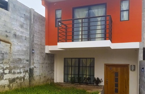 Coatepeque House | View of the Mountains | 2 Min. from the Historic Center