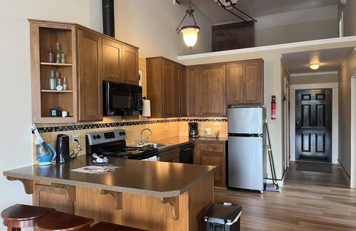 Skamokawa Condo | Viewpoint Landing: Elegant riverfront condos with spectacular views.