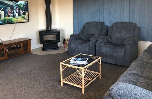 Twizel House | Views and Location (Wifi) - Christmas/New Year Rates Refer Description