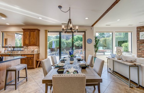West Sedona House | Views of Coffee Pot, Hot Tub, Community Pool, Walk To Pickleball Courts!