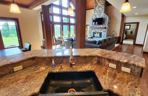 Birchwood Farms House | Views of Lake Michigan-sleeps 6-Birchwood Farms Golf & CC!
