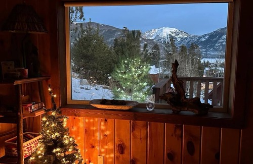 Grand Lake Cabin | "Views with a Cabin" - in the Historic Town of Grand Lake