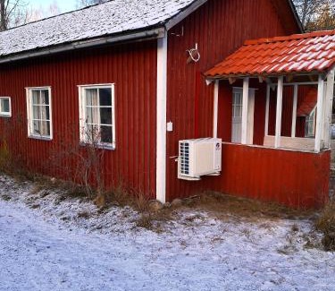 Dals Langed Apartment | Viken - Cottage by Dalslands Canal