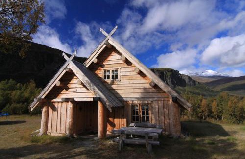 Kvalvik Cabin | Viking Cabins - MIT FabLab - Solvik