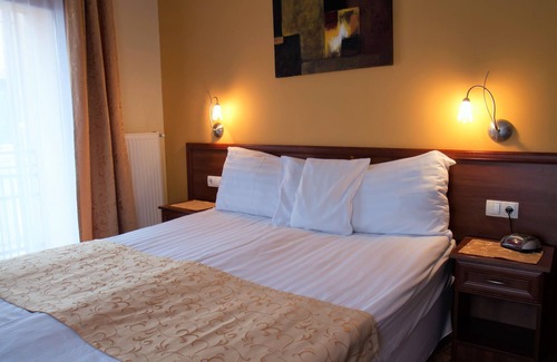 Sarvar Hotel | Viktória Hotel