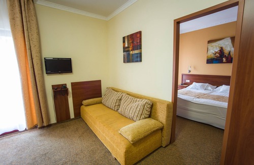 Sarvar Hotel | Viktória Hotel