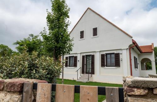 Koveskal Apartment | Viktória Kőház Köveskál