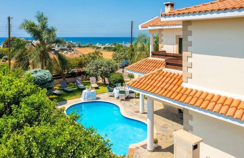 Ayia Marina Chrysochous Villa | Villa Charianna: Large Private Pool, Walk to Beach, Sea Views, A/C, WiFi