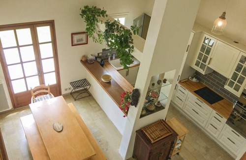 Saint-Michel-l'Observatoire Villa | Villa for 10 people, private pool, garden not overlooked