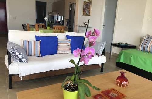 Marathon Villa | VILLA CALYPSO-Private Pool-Ideal for holidays-Sea View-just 45 min. from Athens