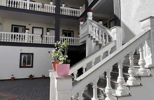 Durres Villa | VILA AARON