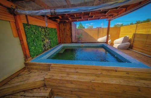 Tasnad Villa | VILA ALEX -Piscina cu apă termală